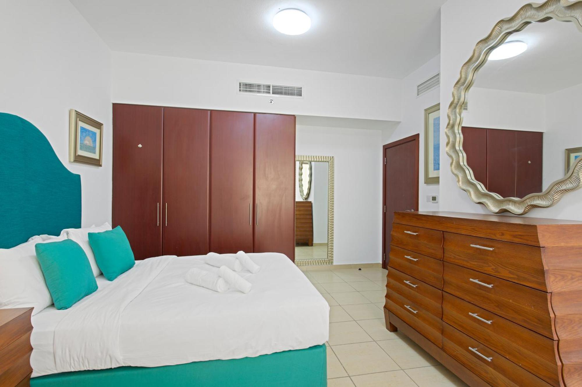 Peaceful Spacious 3 Bedroom In Jbr Apartment *